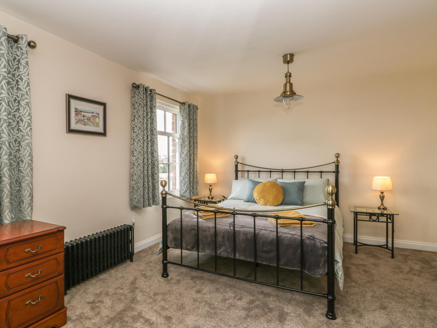 Lavender House Villa Уитби Екстериор снимка